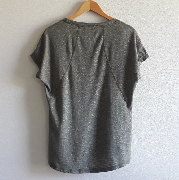 The North Face Athletic Tee Women's Size Medium - Picture 2 of 7